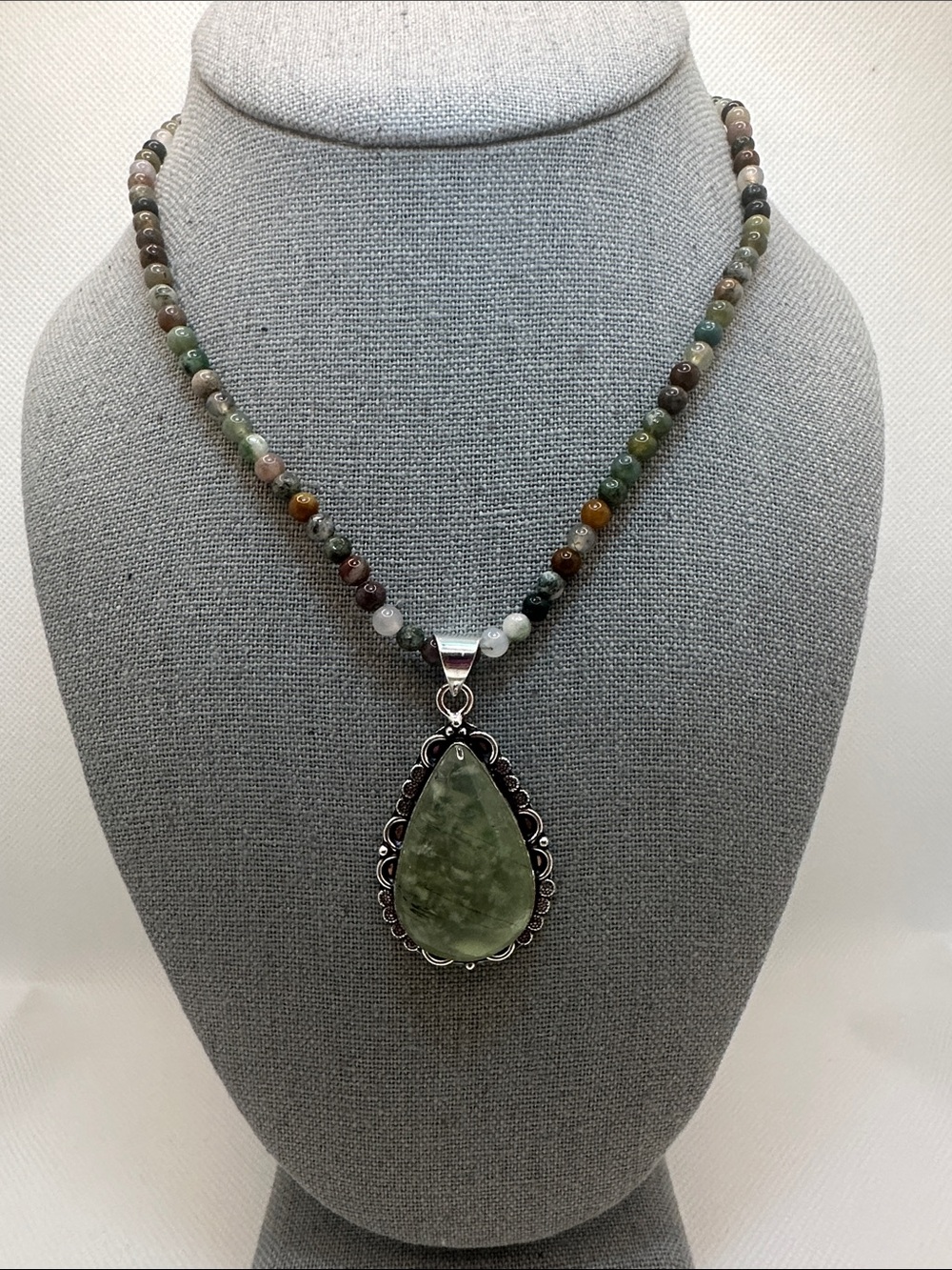 Genuine Prehnite and Agate Gemstone Beaded Necklace